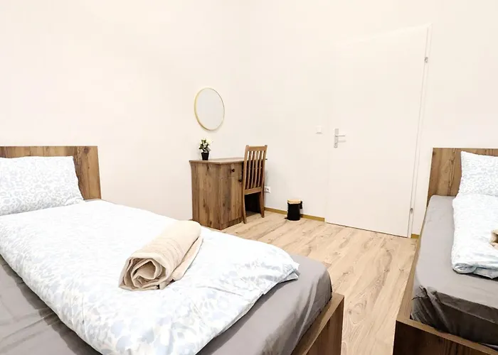 Hospedagem domiciliar Spacious - 15 Min From Airport & Center, 5 Min From Main-bus Station Ez1 Viena