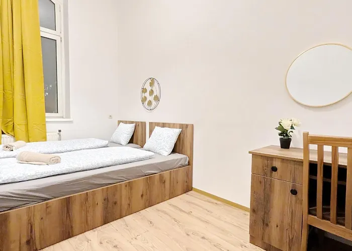 Hospedagem domiciliar Spacious - 15 Min From Airport & Center, 5 Min From Main-bus Station Ez1