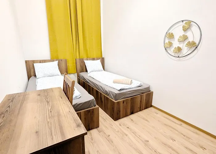 Spacious - 15 Min From Airport & Center, 5 Min From Main-bus Station Ez1 Viena
